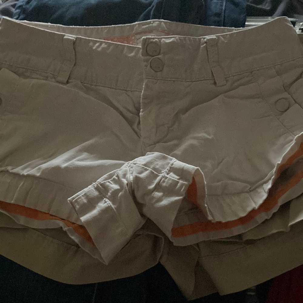 White American Eagle outfitters shorts